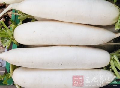 白蘿卜250克、姜10克、花椒1克