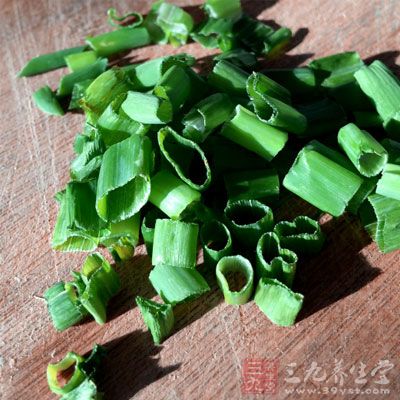 豬血，豬小腸，糯米，蔥，十三香，鹽，醬油