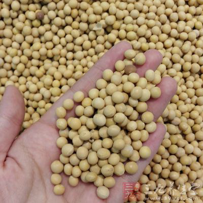 黃豆30克、豆腐250克、香菇30克