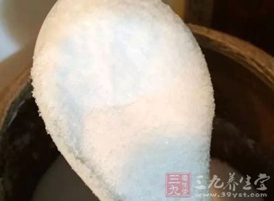 豬粉腸500克、青橄榄200克、家樂雞粉、鹽適量 豬粉腸500克、青橄榄200克、家樂雞粉、鹽適量