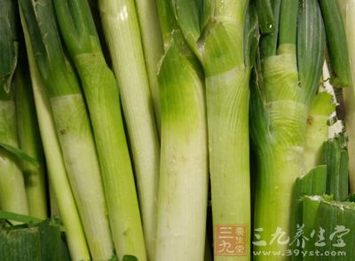 大蔥8克，姜5克，鹽3克