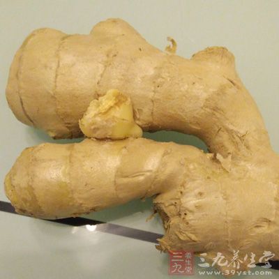 蕃茄醬200克,姜200克,水8000㏄ 蕃茄醬200克,姜200克,水8000㏄