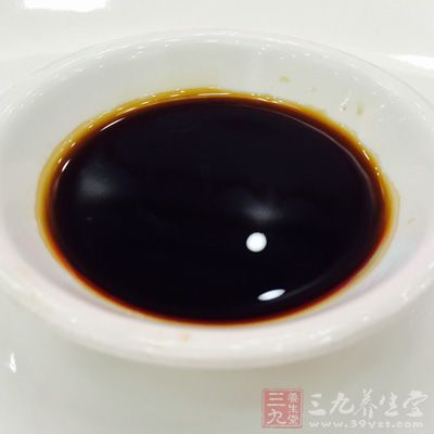 柴魚高湯900cc,醬油30cc,味醂30cc,砂糖18公克,咖哩粉2大匙 柴魚高湯900cc,醬油30cc,味醂30cc,砂糖18公克,咖哩粉2大匙