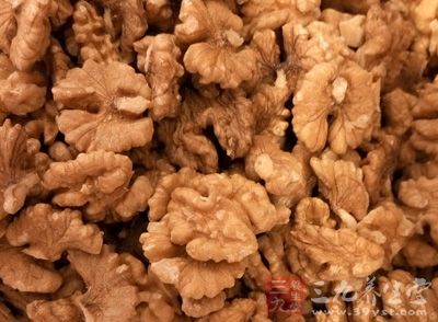 熟芝麻，琥珀核桃仁，冰糖，麥芽糖
