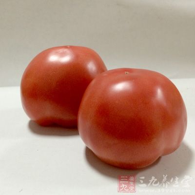 豬肉,面粉,西紅柿,香菇,豌豆 豬肉,面粉,西紅柿,香菇,豌豆