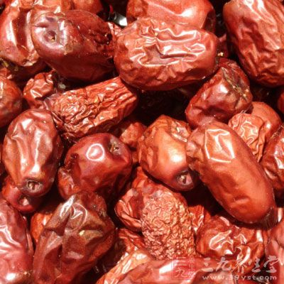 香料、紅棗等是可以去除羊肉本身特有的膻味的，請酌情添加