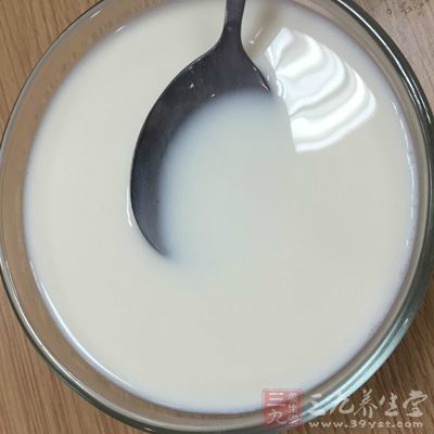 牛奶，糖，低粉，吉士粉，煉乳