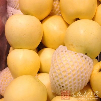 加入蘋果梨子去皮去核打成的泥