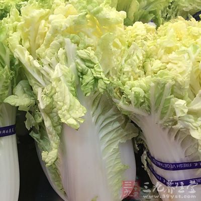 娃娃菜2棵,粉絲1小把,大蒜10瓣,蒸魚豉油2勺,鹽少許,雞精少許 娃娃菜2棵,粉絲1小把,大蒜10瓣,蒸魚豉油2勺,鹽少許,雞精少許