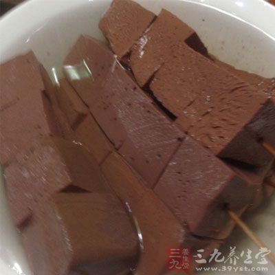 鴨血250克、雞雜150克