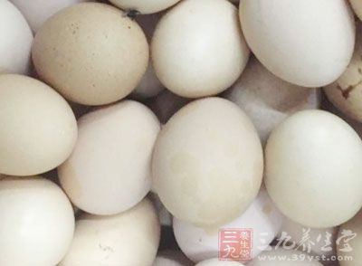 雞蛋，紅茶包，桂皮，八角，香葉，鹽，醬油