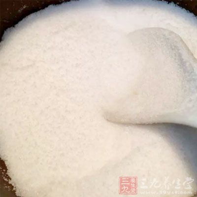 雞蛋6顆，鹽1大匙