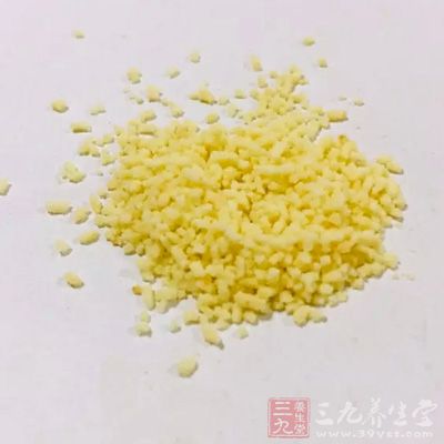 豬肉餡適量，豆瓣，油，雞精，雞蛋1個