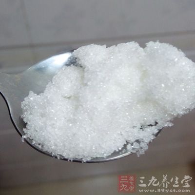 豬絞肉250克，馄饨皮250克，鹽3克，白糖1克