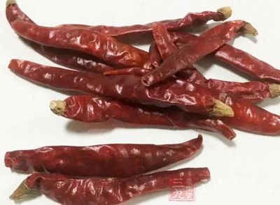 羊羔子肉、蔥、姜、蒜、辣椒、大料 羊羔子肉、蔥、姜、蒜、辣椒、大料