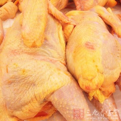 雄雞1只，姜蔥適量