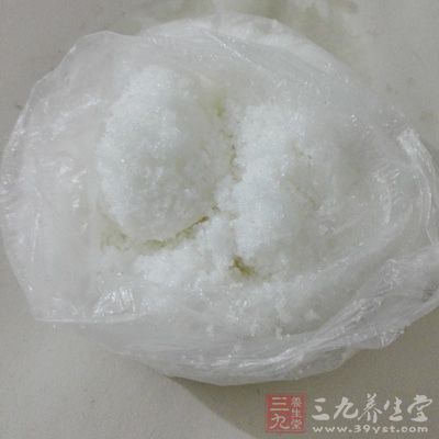 洋菜粉1大匙滿，糖3/4杯，水3杯，椰子水3杯，椰漿200CC