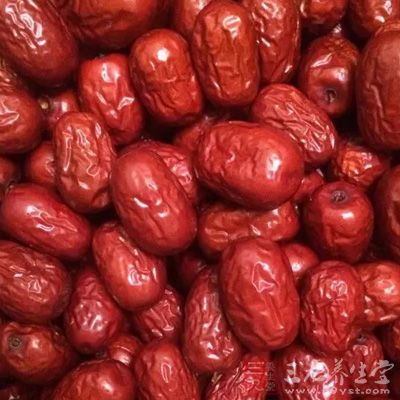 糯米,蓮子,紅棗,葡萄干,芝麻花生泥 糯米,蓮子,紅棗,葡萄干,芝麻花生泥