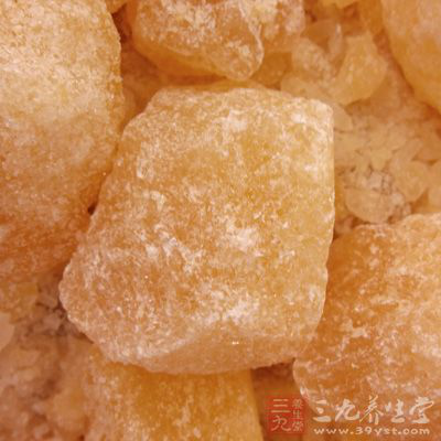 雪梨5個、川貝母10克、生姜20克、大棗100克、冰糖150克 雪梨5個、川貝母10克、生姜20克、大棗100克、冰糖150克