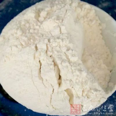 面,食用油,蔥姜蒜,腌蘿卜,芝麻醬 面,食用油,蔥姜蒜,腌蘿卜,芝麻醬