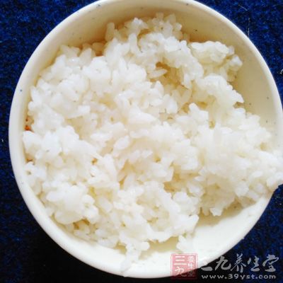 焖好的米飯放入蔥末及孜然碎拌勻即可 焖好的米飯放入蔥末及孜然碎拌勻即可