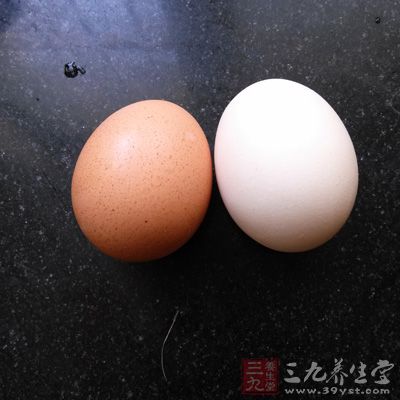 高筋面粉300克、水165克、酵母4克、雞蛋25克、奶粉12克