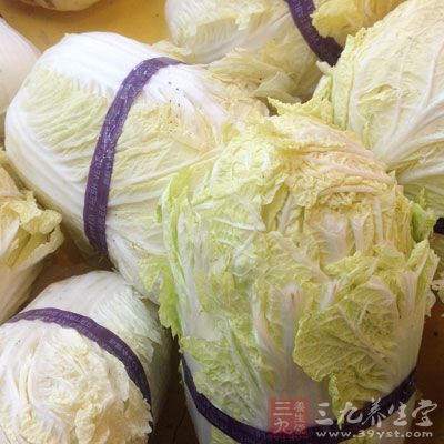 取青口白菜的二三層幫葉約400克
