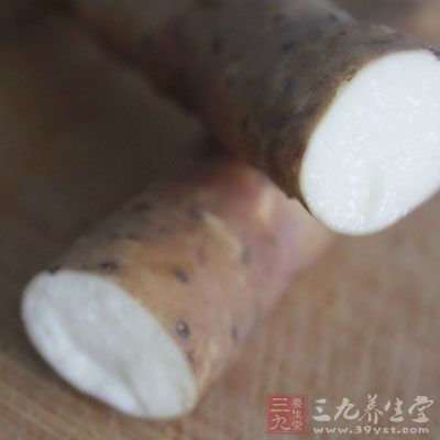 山藥洗淨削皮切小丁備用