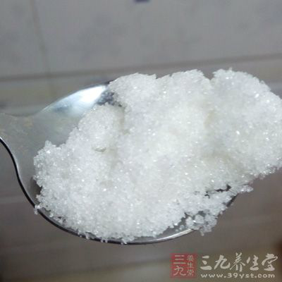 冬瓜蓉800克,紅糖10克,鹽5克,白糖110克,麥芽糖250克,黃油60克 冬瓜蓉800克,紅糖10克,鹽5克,白糖110克,麥芽糖250克,黃油60克