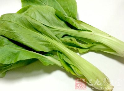精細掛面150g,煮熟的羊肉100g,小白菜1小把 精細掛面150g,煮熟的羊肉100g,小白菜1小把