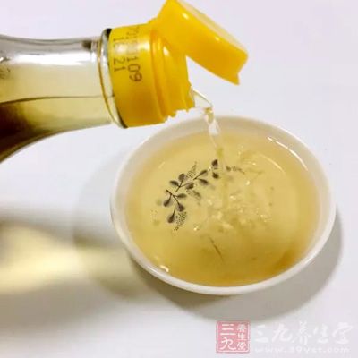 羊肉(瘦)250克,白蘿卜200克,料酒10克 羊肉(瘦)250克,白蘿卜200克,料酒10克