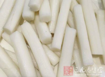 年糕，臘肉，豆瓣醬，青蔥，蒜片