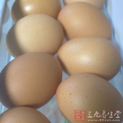 面粉、雞蛋、白糖、蜂蜜、黑芝麻、熟花生碎、熟核桃碎 面粉、雞蛋、白糖、蜂蜜、黑芝麻、熟花生碎、熟核桃碎