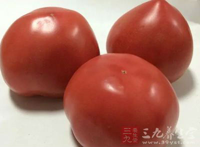 腩500g,甜玉米1罐,西紅柿3個,洋蔥1個,番茄醬200g 腩500g,甜玉米1罐,西紅柿3個,洋蔥1個,番茄醬200g