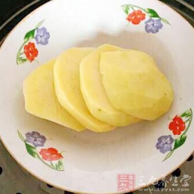 牛腩,盒裝咖喱一盒,胡蘿卜,土豆 牛腩,盒裝咖喱一盒,胡蘿卜,土豆