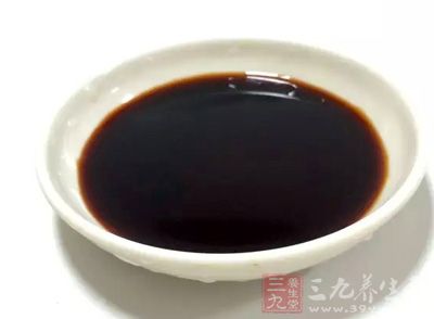 鲳魚2條,麻辣魚,精制油,生抽,料酒,雞精,白糖 鲳魚2條,麻辣魚,精制油,生抽,料酒,雞精,白糖