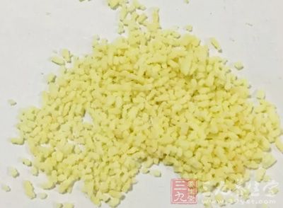 臘魚，豆豉，辣椒粉，雞精，蔥花