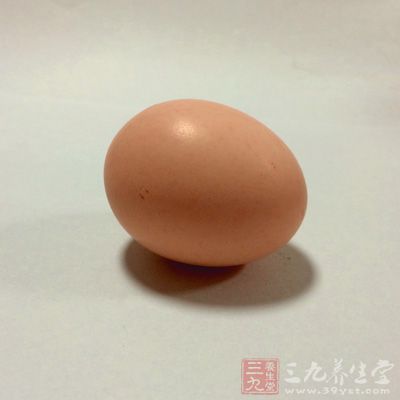 鲅魚、雞蛋、調料鹽、味精、料酒、澱粉、面粉、花生油、蔥姜片