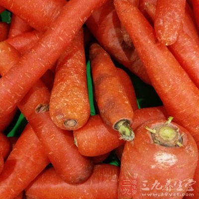 排骨兩根,胡蘿卜兩根,新鮮香茹三兩,鹽少許,白醋少許,雞精少許 排骨兩根,胡蘿卜兩根,新鮮香茹三兩,鹽少許,白醋少許,雞精少許