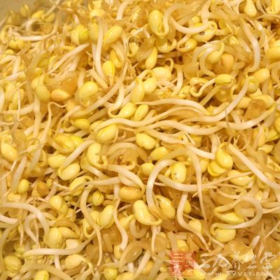 豆芽,粉條,肉絲,海帶,青椒,蔥,姜,生抽,料酒,生粉 豆芽,粉條,肉絲,海帶,青椒,蔥,姜,生抽,料酒,生粉