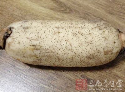 蓮藕，辣椒，蒜末，鹽，油