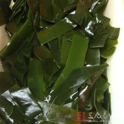 豬肋排,海帶,玉米,豆腐,鹽,蔥,姜,料酒,香菜 豬肋排,海帶,玉米,豆腐,鹽,蔥,姜,料酒,香菜