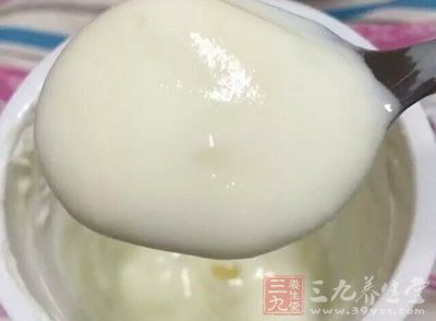 酸奶60克，香蕉泥250克