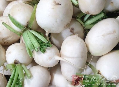 白蘿卜2斤,鹽,糖,米醋 白蘿卜2斤,鹽,糖,米醋