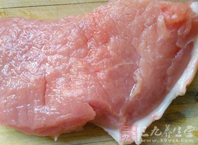 分肥7分瘦豬肉180克,香甜玉米粒30克 分肥7分瘦豬肉180克,香甜玉米粒30克