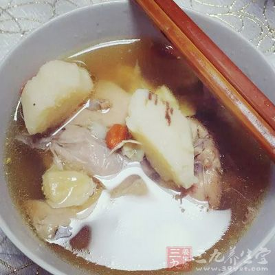 這款湯具有非常好的氣血雙補的功效 這款湯具有非常好的氣血雙補的功效