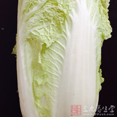大白菜1棵、香菇12朵、蝦米、金華火腿粒各1碗 大白菜1棵、香菇12朵、蝦米、金華火腿粒各1碗
