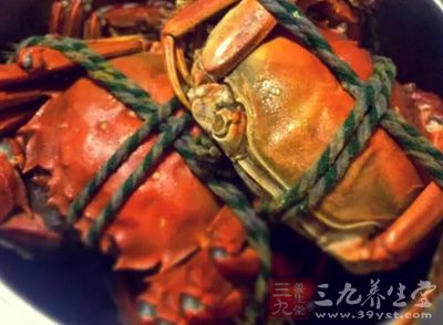 螃蟹、蔥、姜、蒜、料酒、鹽、醬油、糖、油 螃蟹、蔥、姜、蒜、料酒、鹽、醬油、糖、油