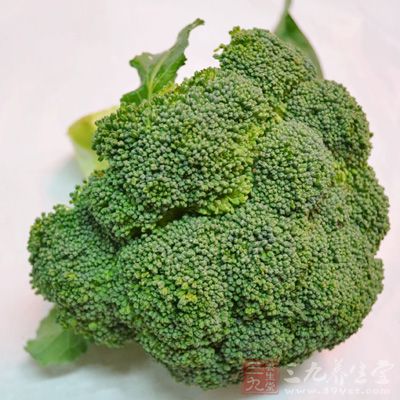 需要的食材,核桃、黑芝麻、杏仁、薏米 需要的食材,核桃、黑芝麻、杏仁、薏米