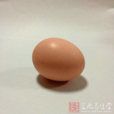 螃蟹1只、雞蛋2個、蔥花、姜末少許、枸杞子少許 螃蟹1只、雞蛋2個、蔥花、姜末少許、枸杞子少許